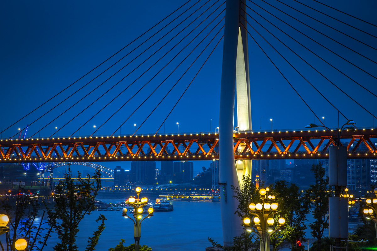 重庆的双子塔和双子桥