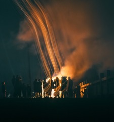 1647597
