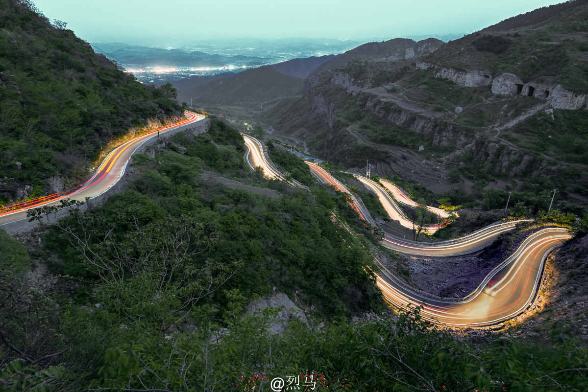 河南林州市与山西长治市平顺县间的"花壶线"盘山公路灯轨 - 马雷2021