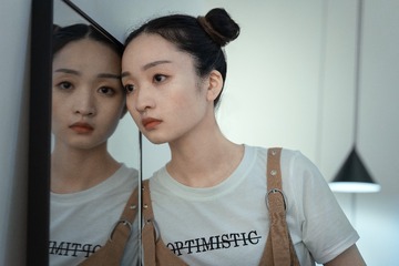 001