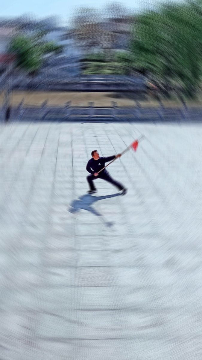 斜刺枪挑战马惊