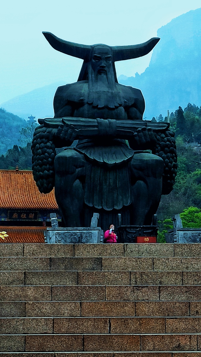 神农氏塑像