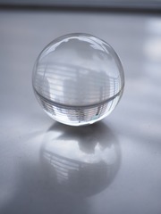 8587