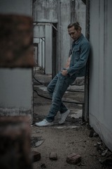001