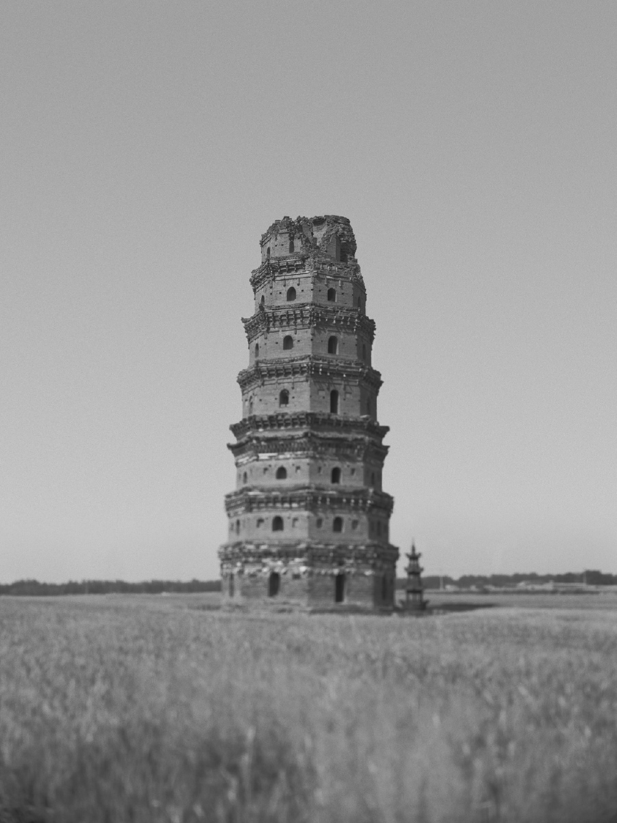 灵光寺琉璃塔 拍摄时间:2017 拍摄地点:山西临汾