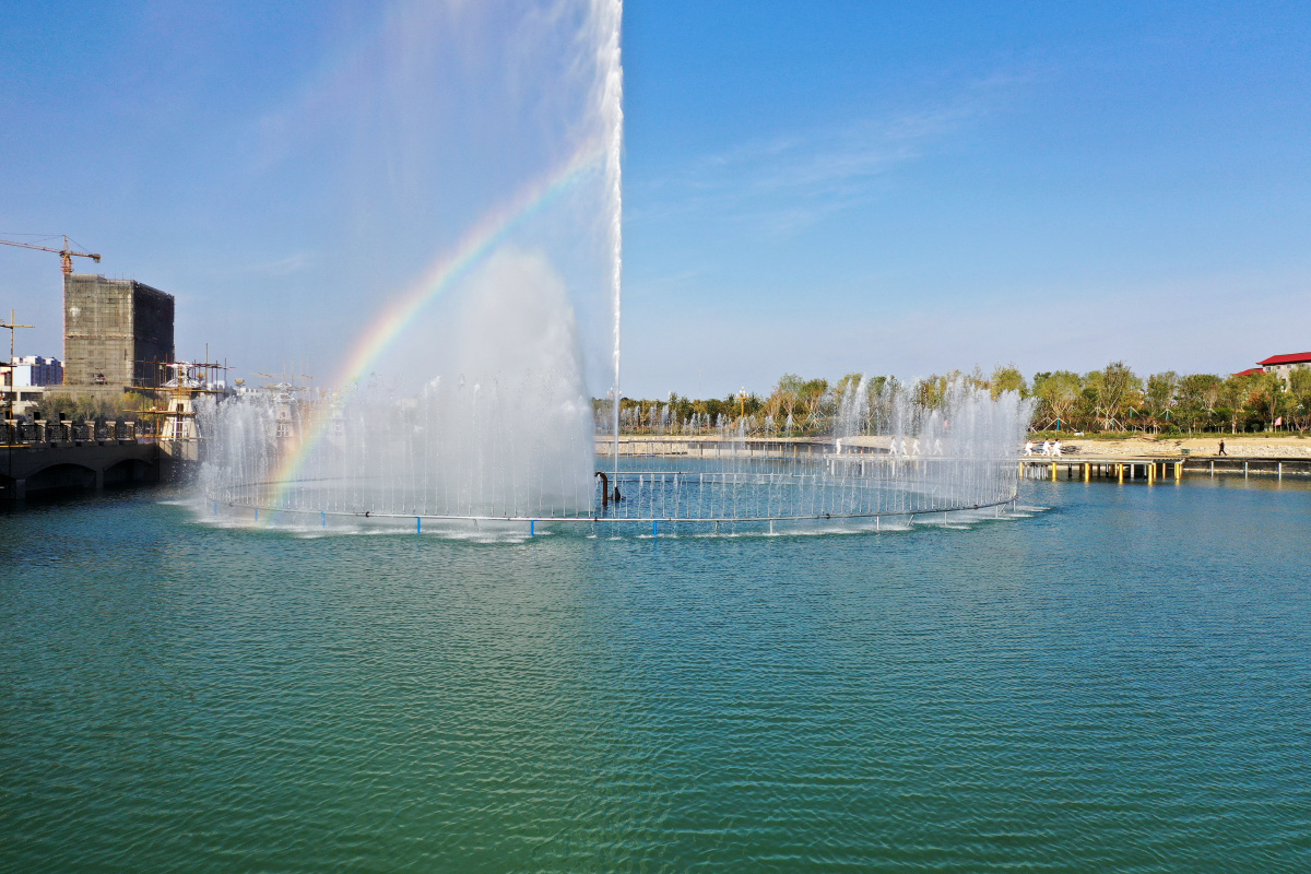 新疆双河总投资5亿元的滨河公园正式开园