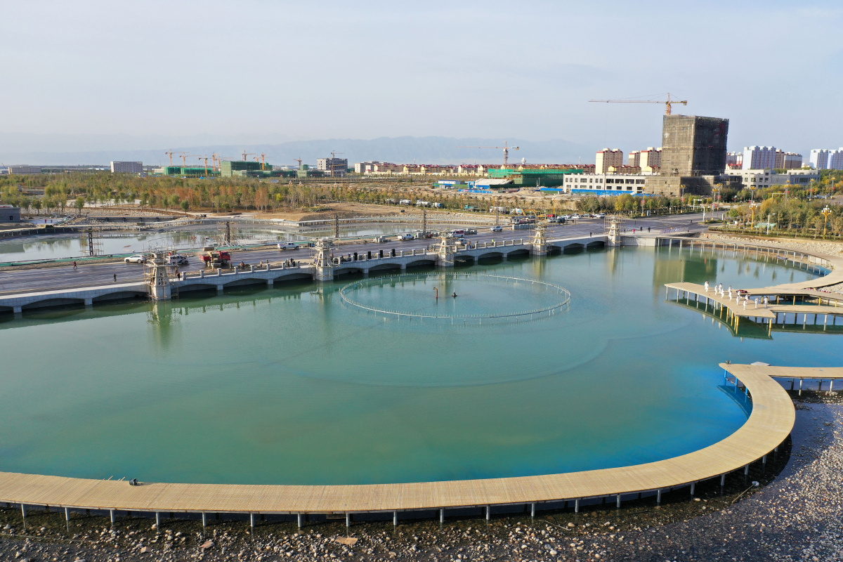 新疆双河总投资5亿元的滨河公园正式开园