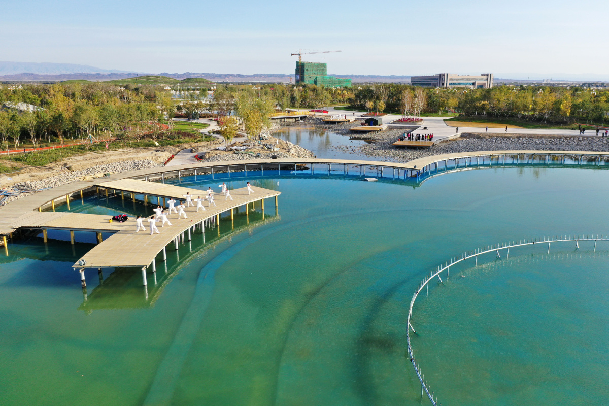 新疆双河总投资5亿元的滨河公园正式开园