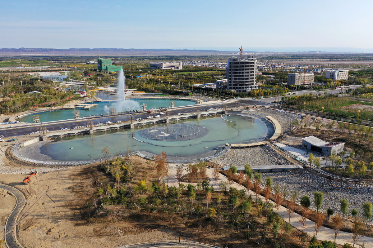 新疆双河总投资5亿元的滨河公园正式开园