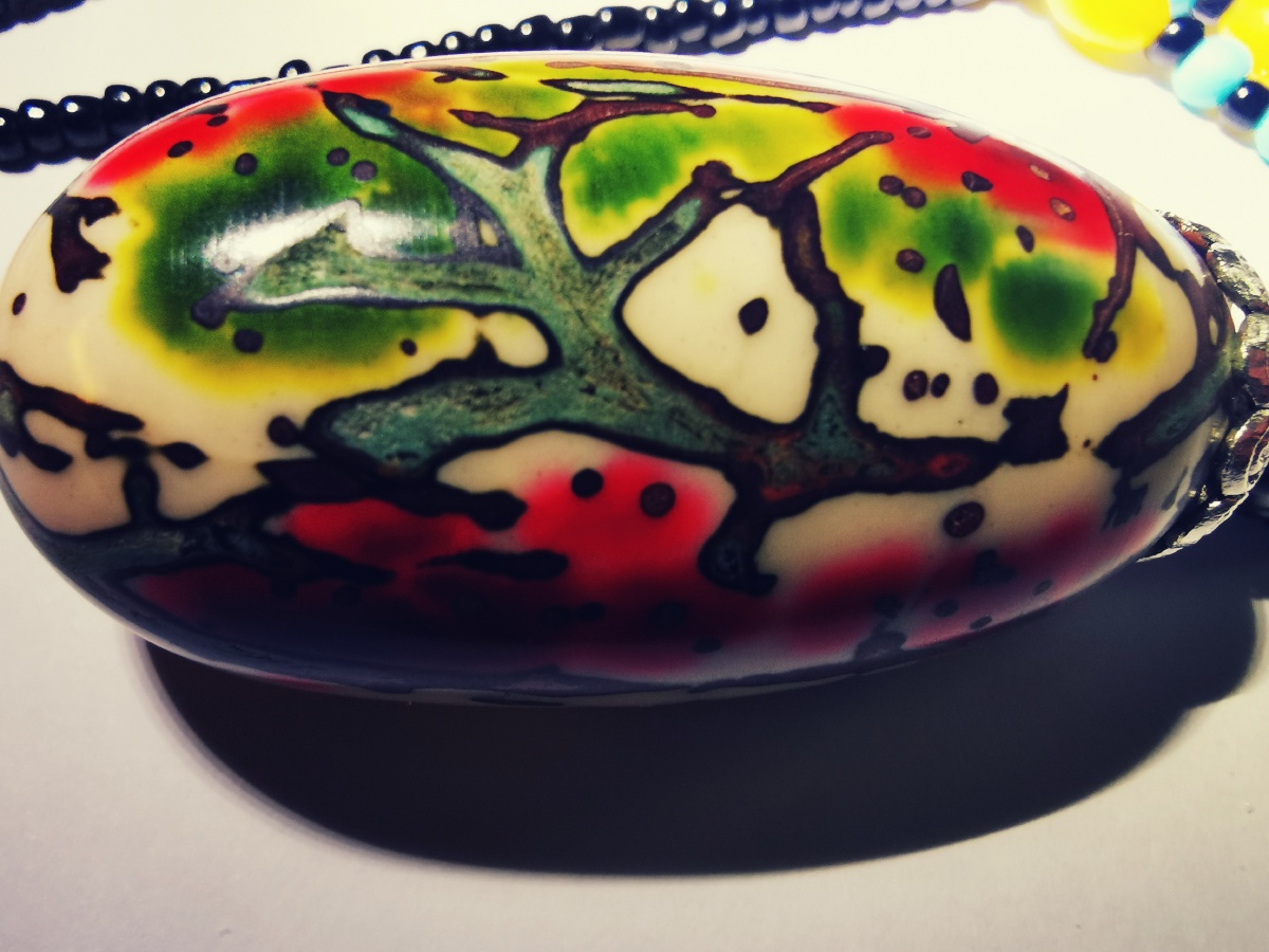 天之手笔大写意在冷风中坐等开果画面佛心果