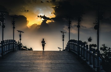 奔向光明