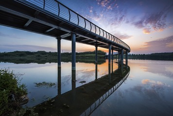 横空出世