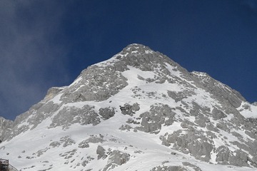 58760
