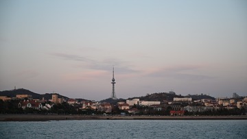 957922