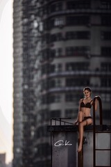 001