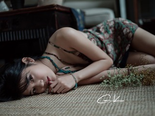001