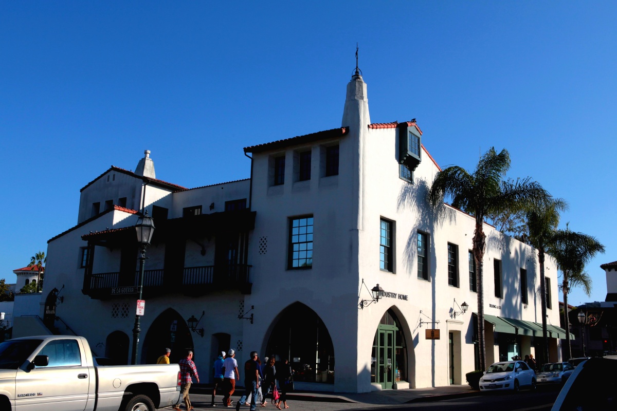 小镇街角 圣芭芭拉 加州美国