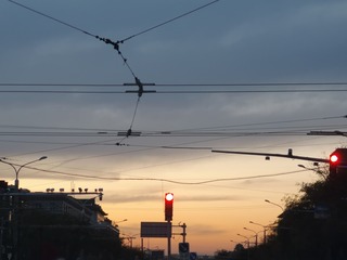 2208992