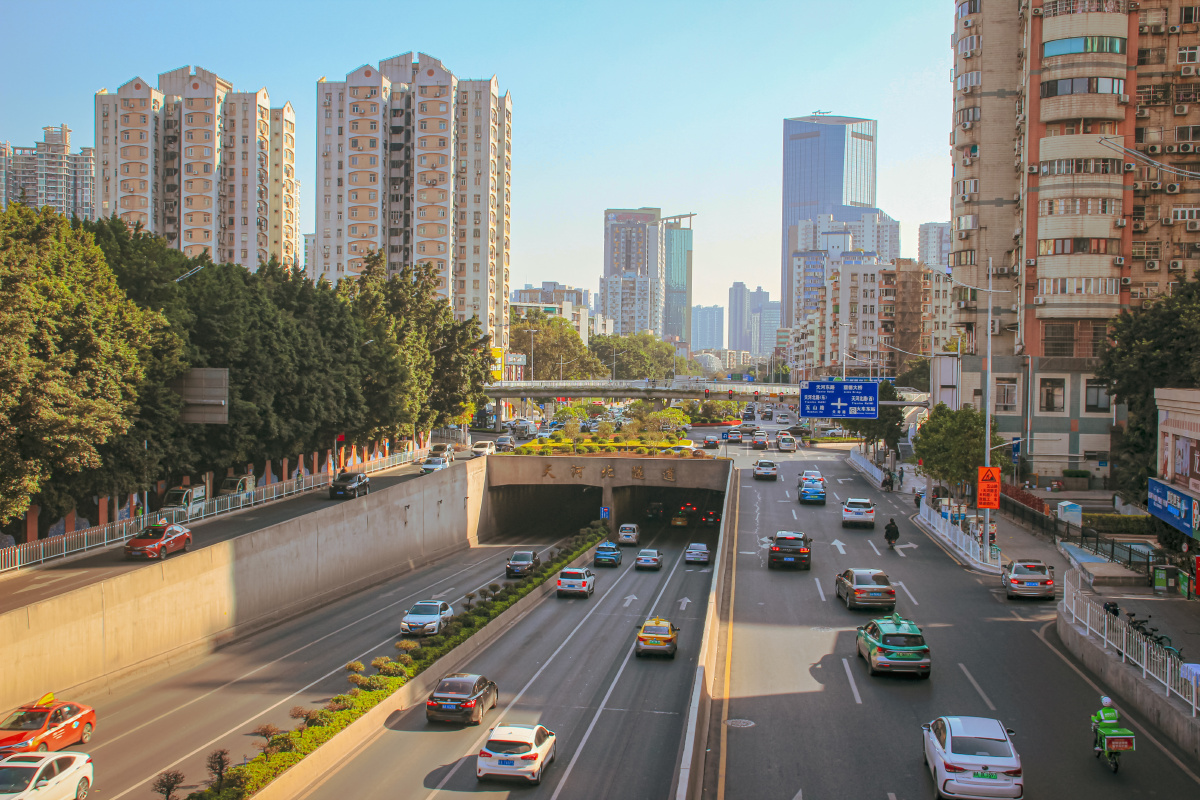广州天河北隧道午后