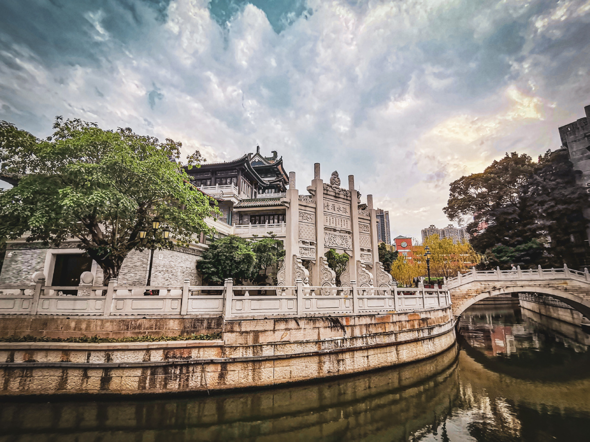 广州永庆坊粤剧艺术中心手机拍摄画质一般