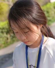 610891