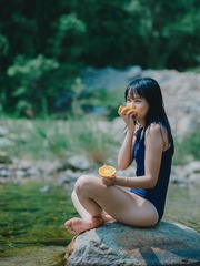 001