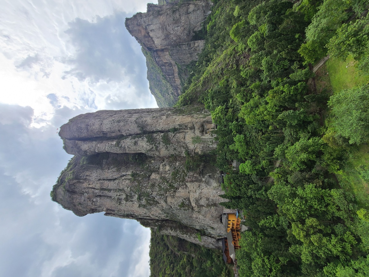 乐清中雁荡山风景如画