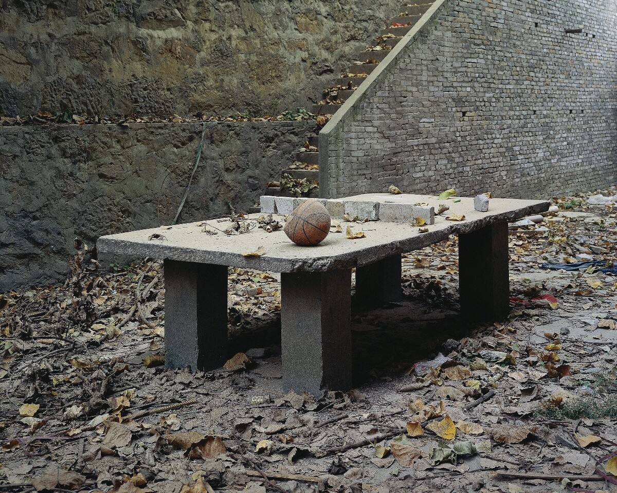 超真实中国 水泥乒乓球台, 重庆巫山, 2007年。