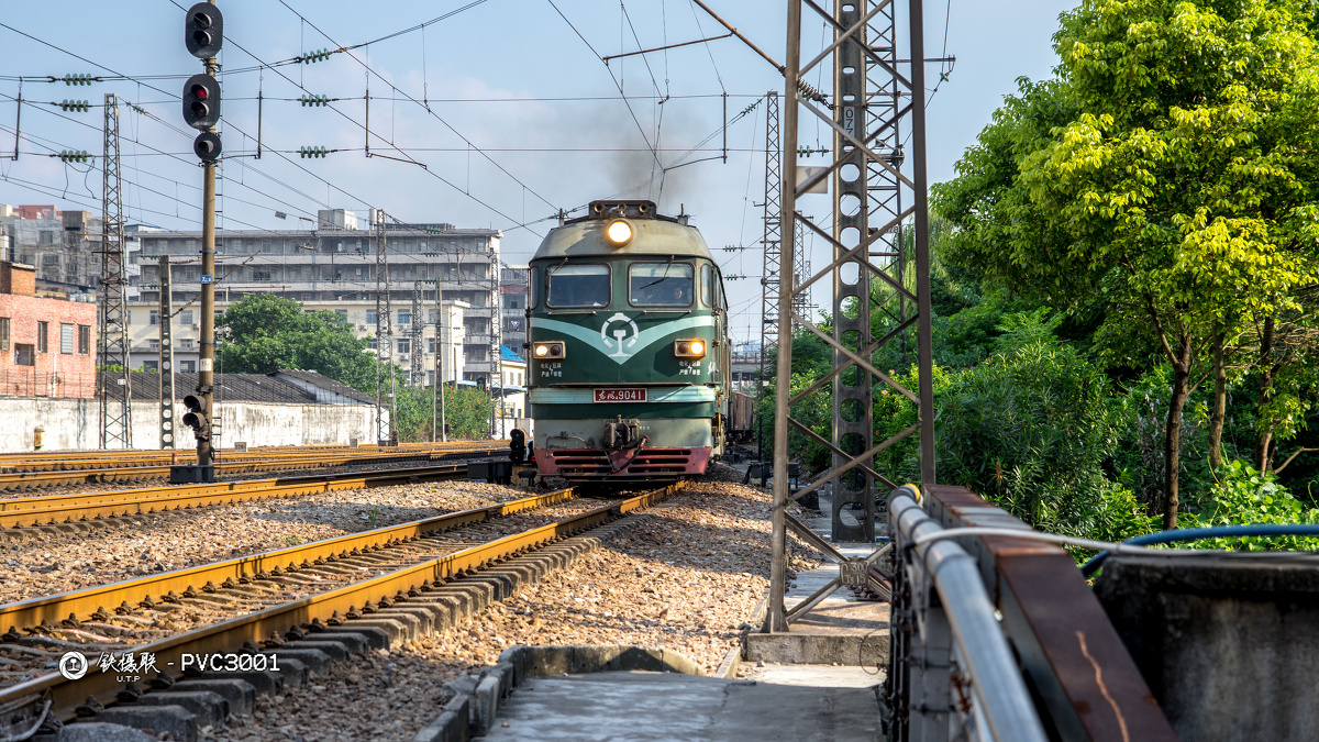 广州棠溪的京广线拍车
