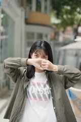 001