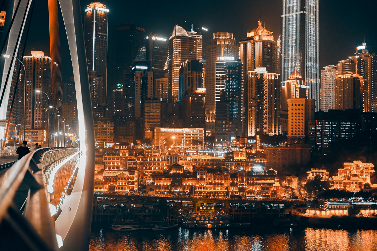 重庆赛博朋克,千厮门大桥洪崖洞夜景 - 爱拍照的miaow - 图虫