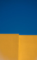 376342