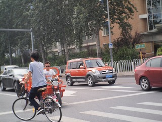 P8205107