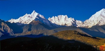 梅里雪山