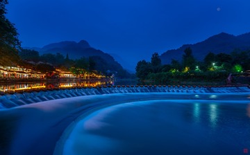古镇流光