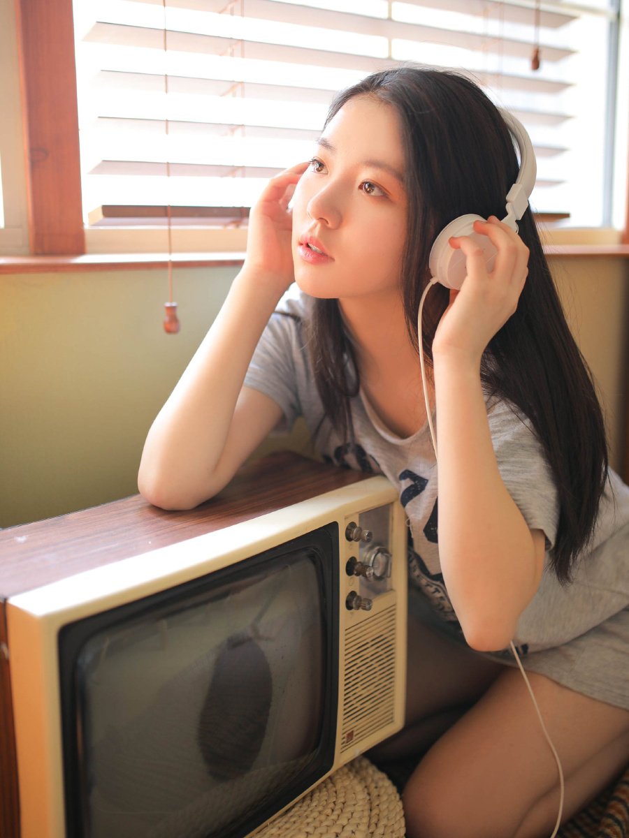 你的眼睛是银河不落的星系出镜林辰涵