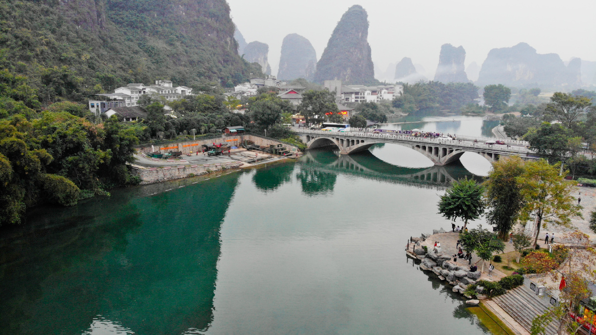 广西桂林阳朔十里画廊工农桥