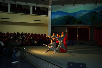 与武僧合影2