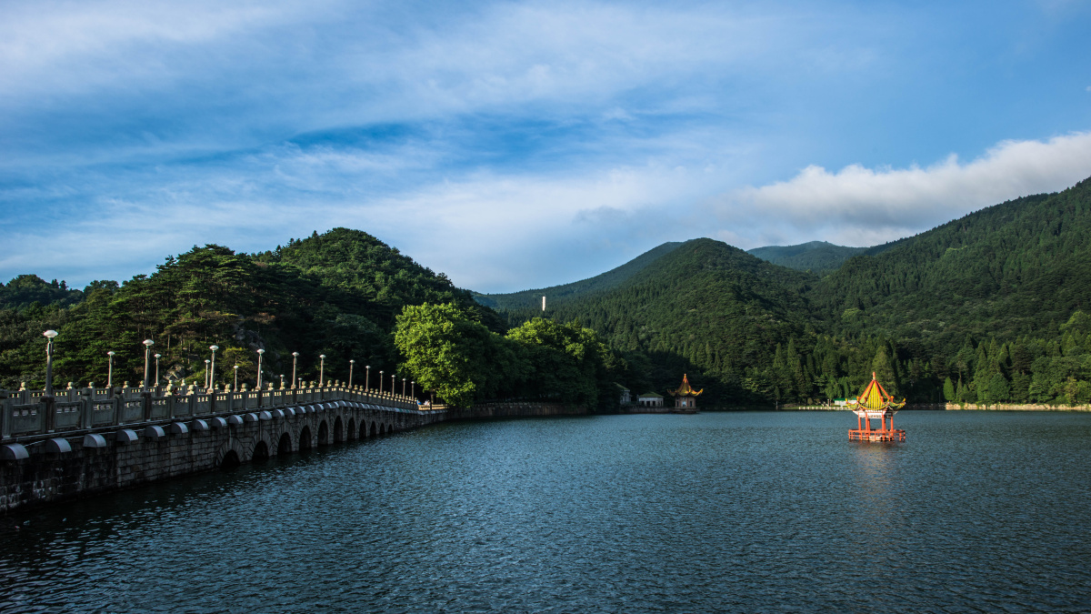 芦林湖云雾拍于庐山