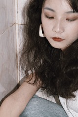 001