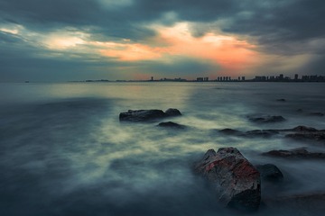 海之岩