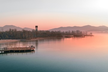锦州市东湖公园冬日晨景