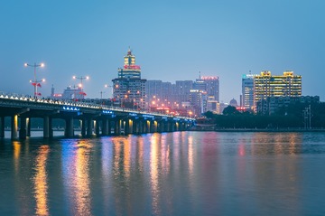 南桥夜景-锦州
