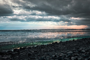 浮云仓海-锦州湾