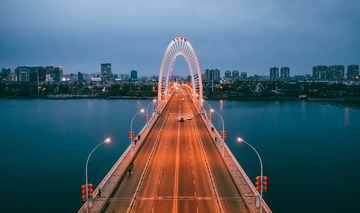 夜幕云飞桥-锦州