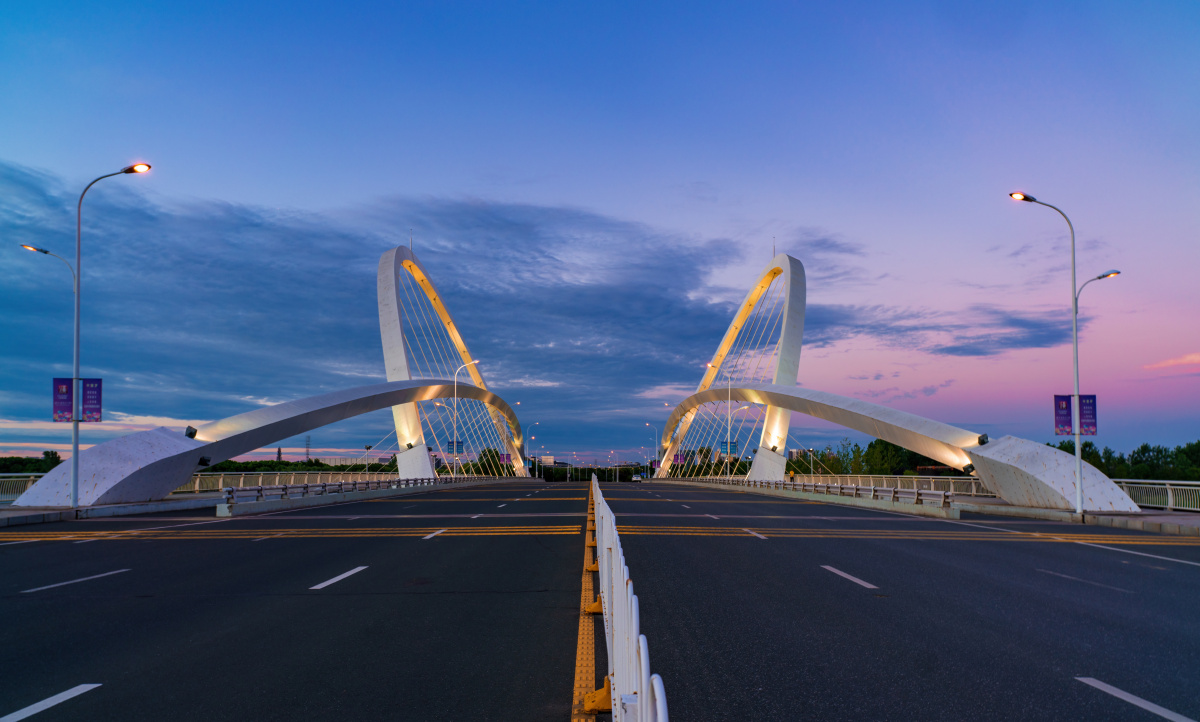 泥江湖桥正面照