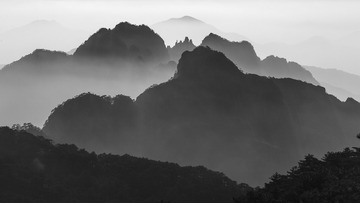 层峦叠嶂