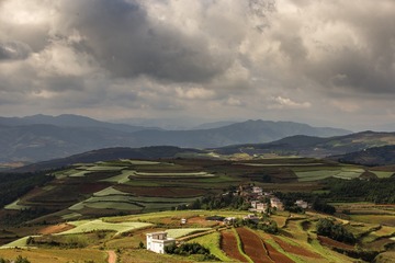 东川红土地