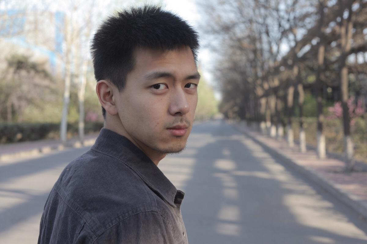 有胡子的李憨憨