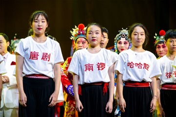 235805